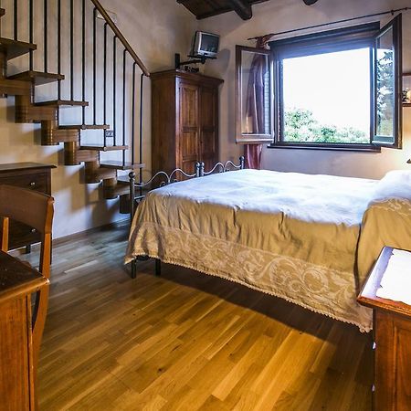 Agriturismo Col Morino Bed & Breakfast Pineto Exterior photo