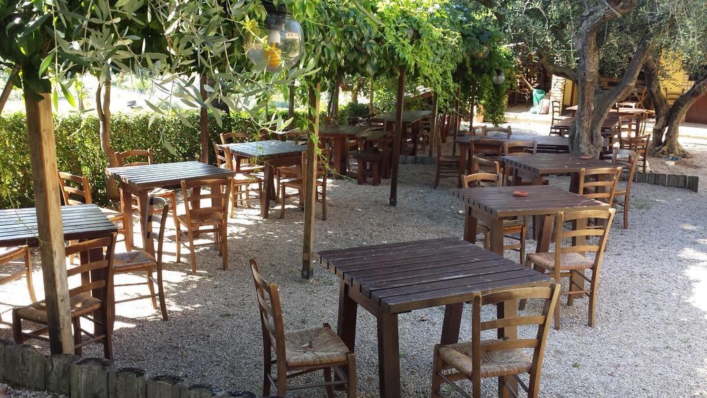 Agriturismo Col Morino Bed & Breakfast Pineto Exterior photo